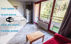 Le Relai S31 - Grand et lumineux studio avec coin montagne 4-6 pers, tout équipé, avec WIFI, à 30m des pistes avec un grand balcon, DRAPS NON COMPRIS